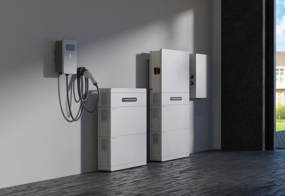 15 کیلو وات سه فاز هیبرید اینورتر دو MPPT 20kVA EPS پشتیبان 180-650V باتری IP65